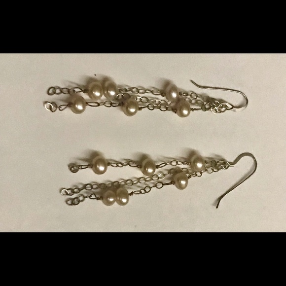 New Earrings 6 Faux Pearls on 3 Silver Color Strands - Picture 3 of 16
